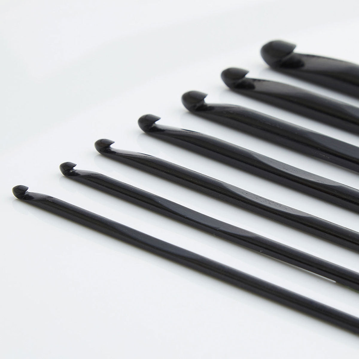 Lantern Moon Single Ended Crochet Hooks - N (10.0mm) - Extra Image