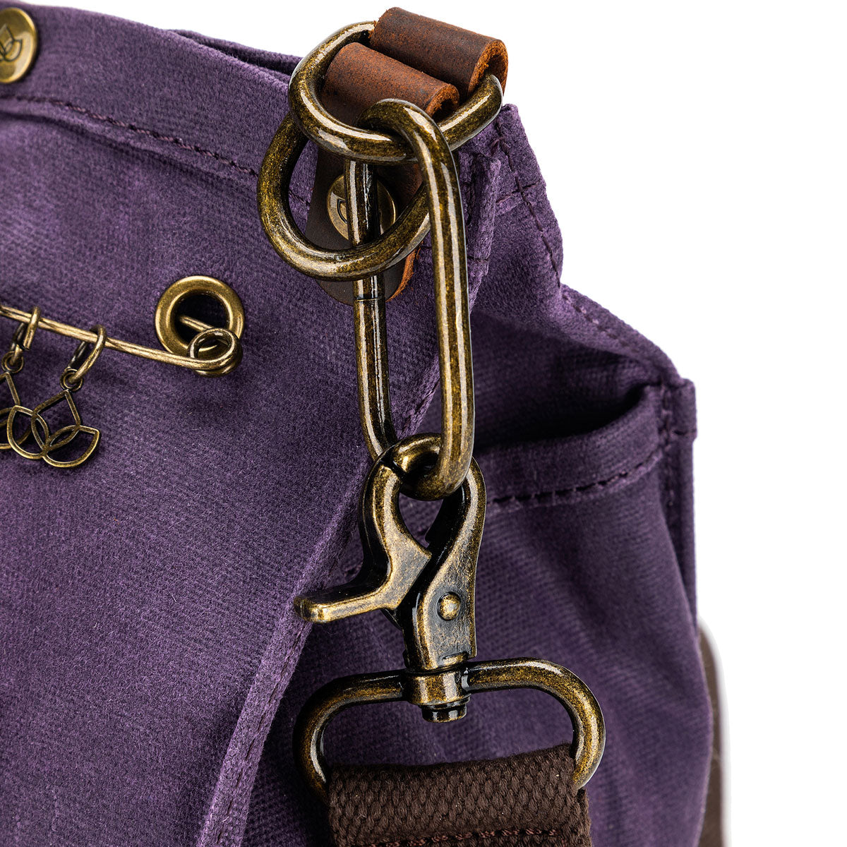 della Q Maker's Canvas Rucksack - Red - Extra Image