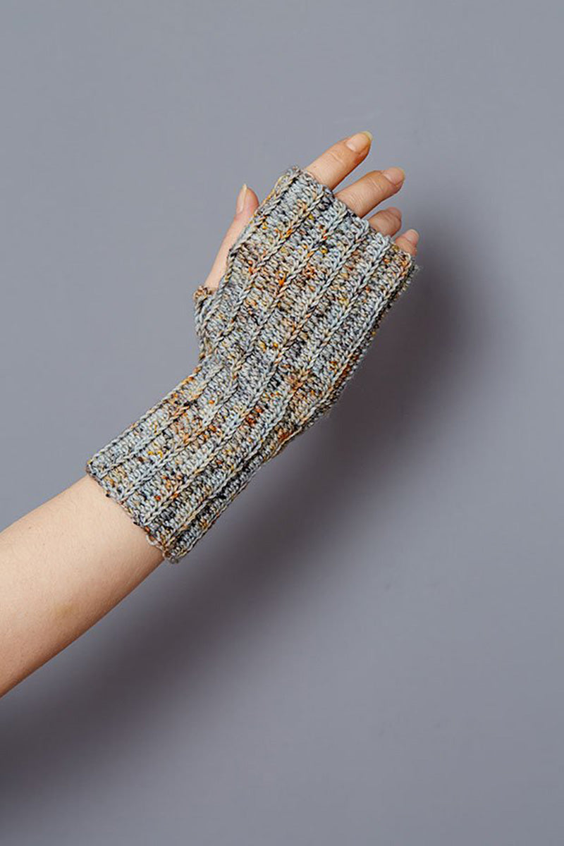 Gusto Wool Nokta Patterns - Edgewise Mitts -PDF Download - Extra Image