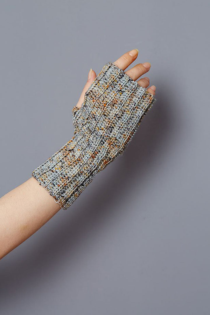 Gusto Wool Nokta Patterns - Edgewise Mitts -PDF Download - Extra Image