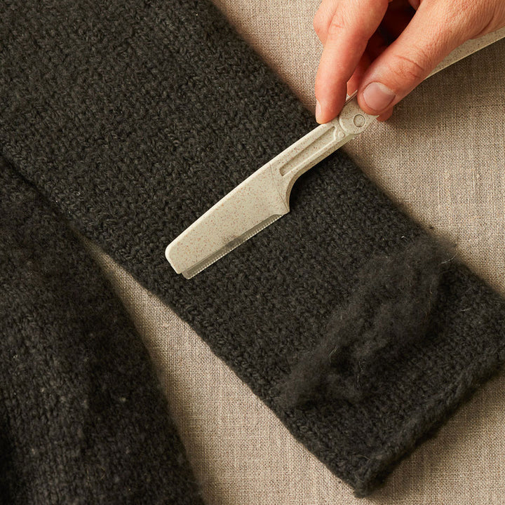 Cocoknits Sweater Care Collection - Fuzz Off Comb - Extra Image