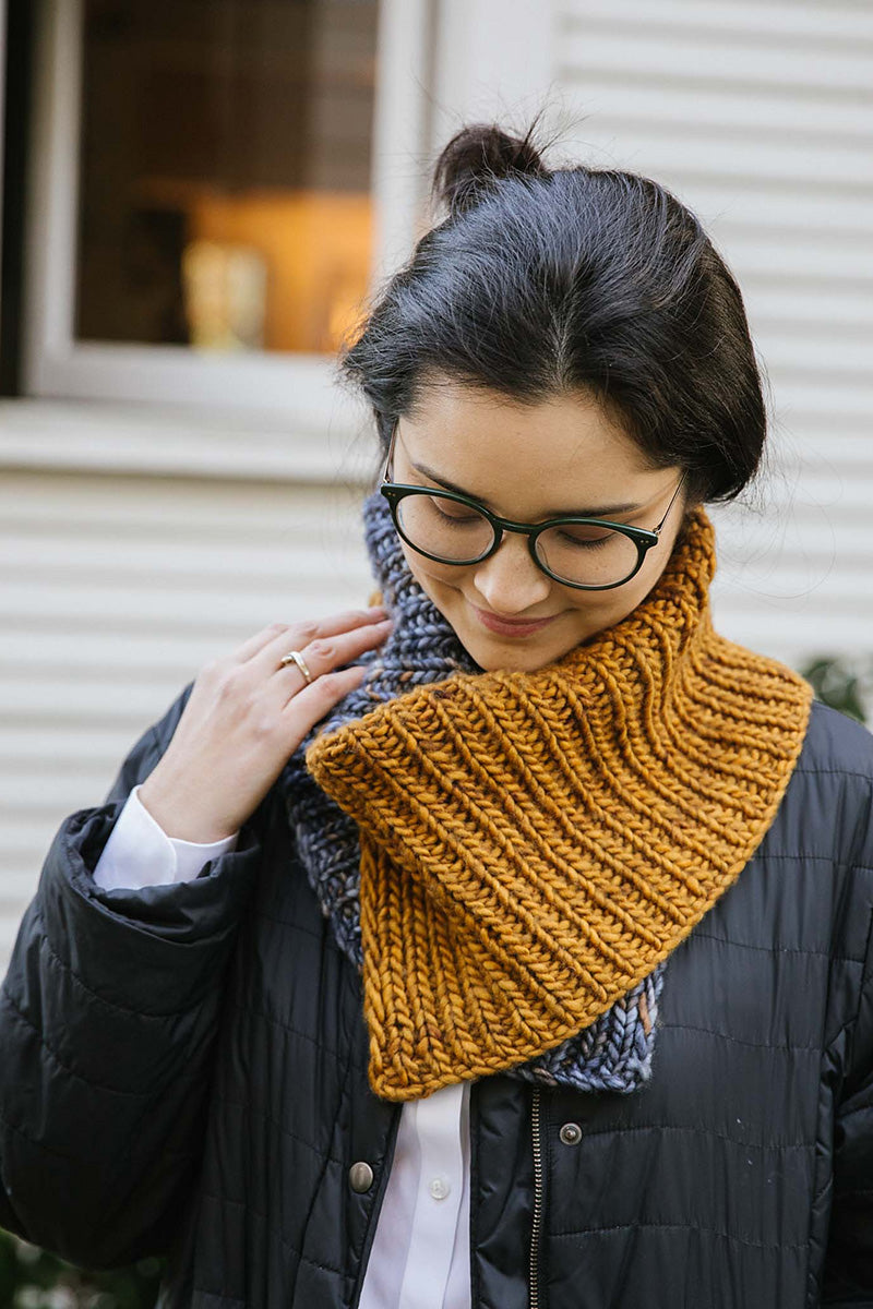 Churchmouse Classics Patterns - Double Split Color-Blocked Cowl - PDF Download - Extra Image
