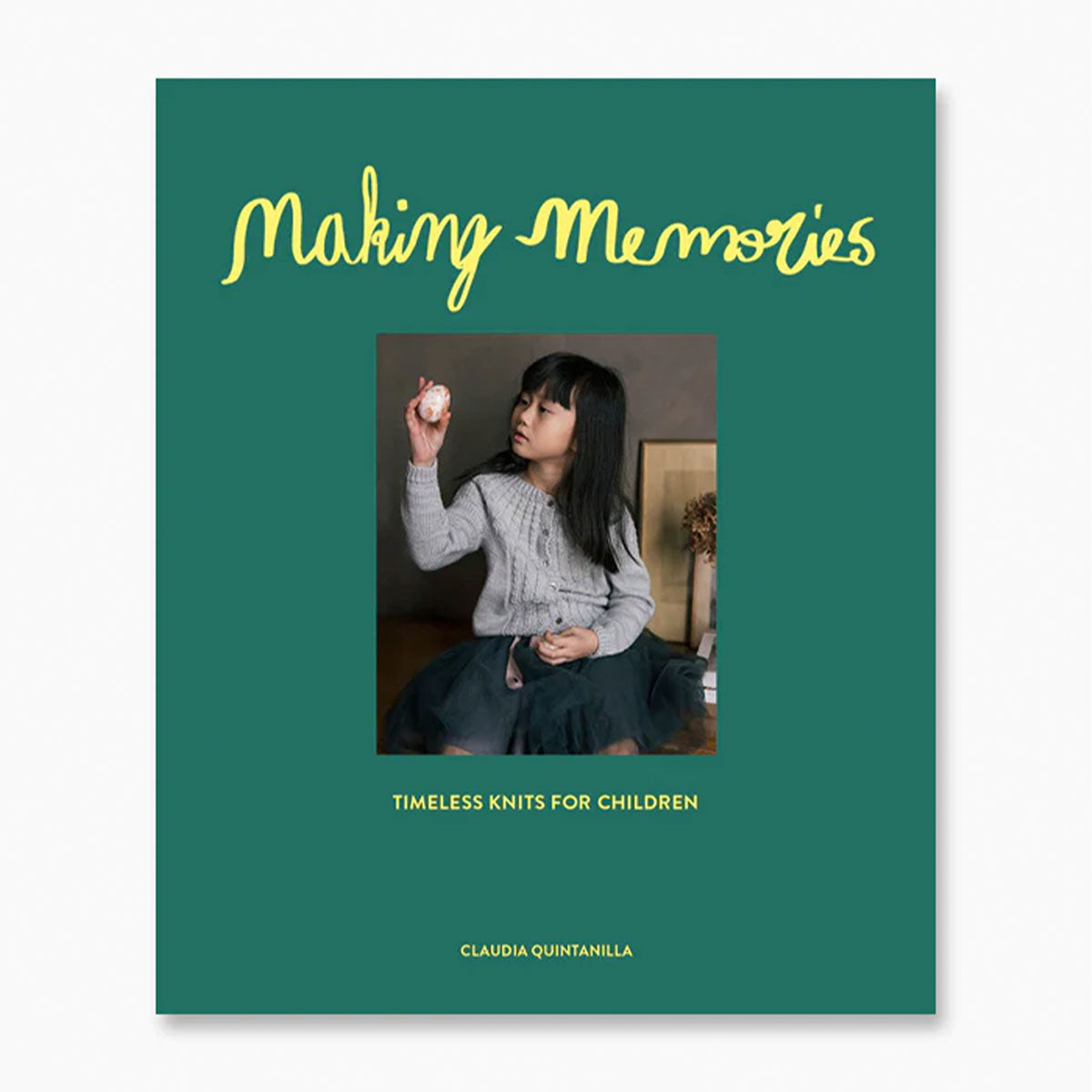 Laine Magazine Claudia Quintanilla Books - Making Memories: Timeless Children's Knits - Extra Image
