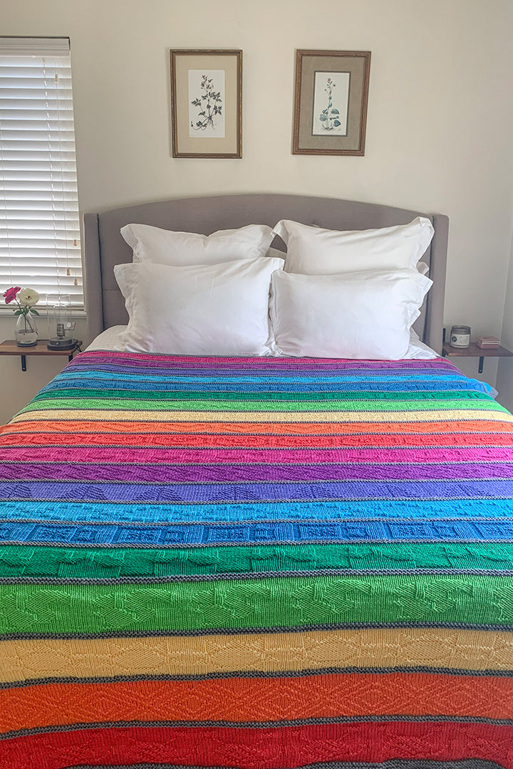 Cascade Cascading Rainbows Blanket  Kit - Extra Image