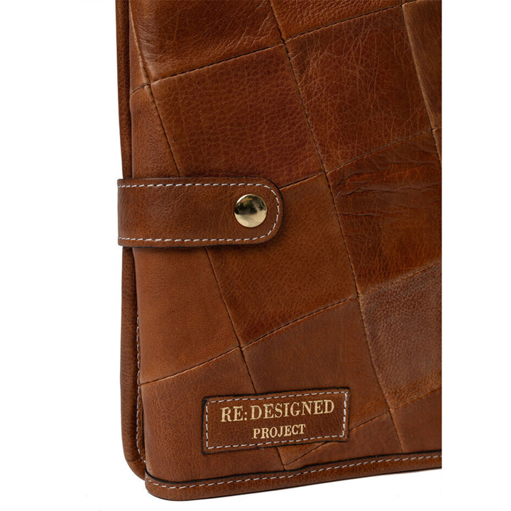 Re:Designed Project 22 - Walnut/Gold (Pre-Order, Ships Fall 2024) - Extra Image