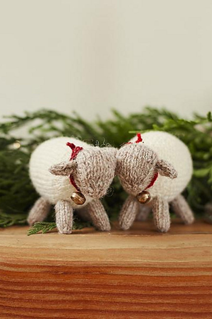 Jamieson's of Shetland Wooly Wee Sheep Kit - Extra Image