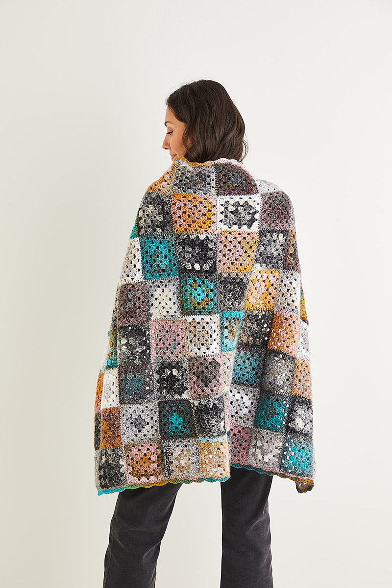 Sirdar Jewelspun Granny Square Blanket Kit - Extra Image
