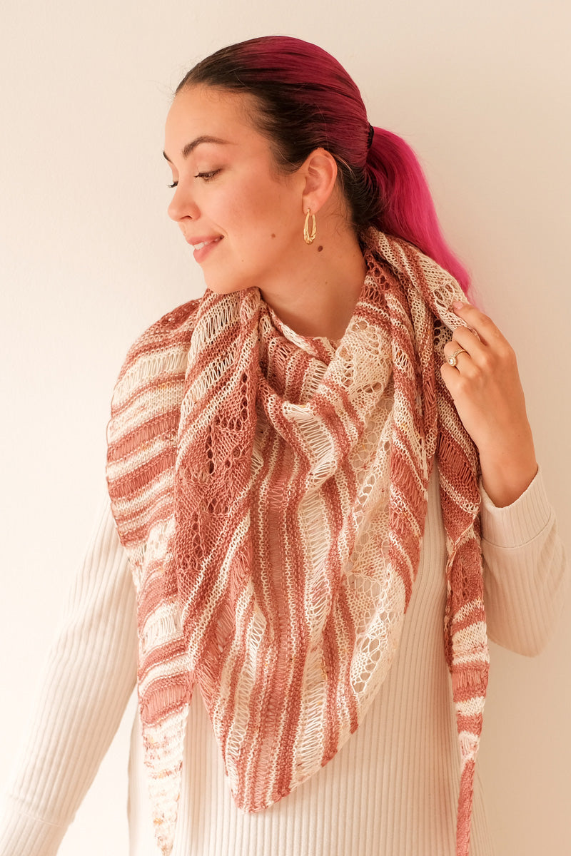 Madelinetosh & Urth Sierra Nevada Shawl Kit - Extra Image
