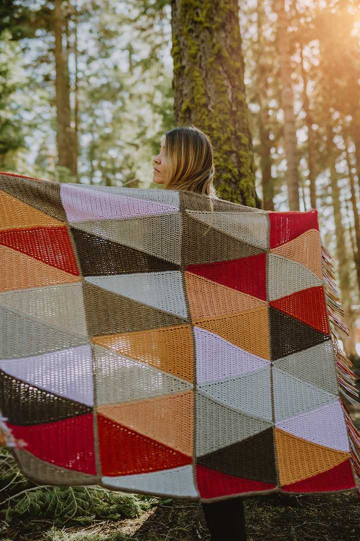 Yarn Citizen Rustic Rainbow Throw Kit - Extra Image