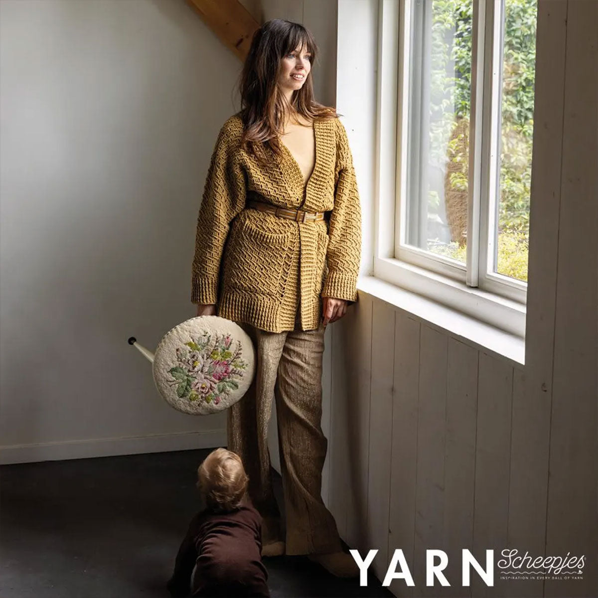 Scheepjes YARN Bookazine - Number 18 - The Family Issue - Extra Image