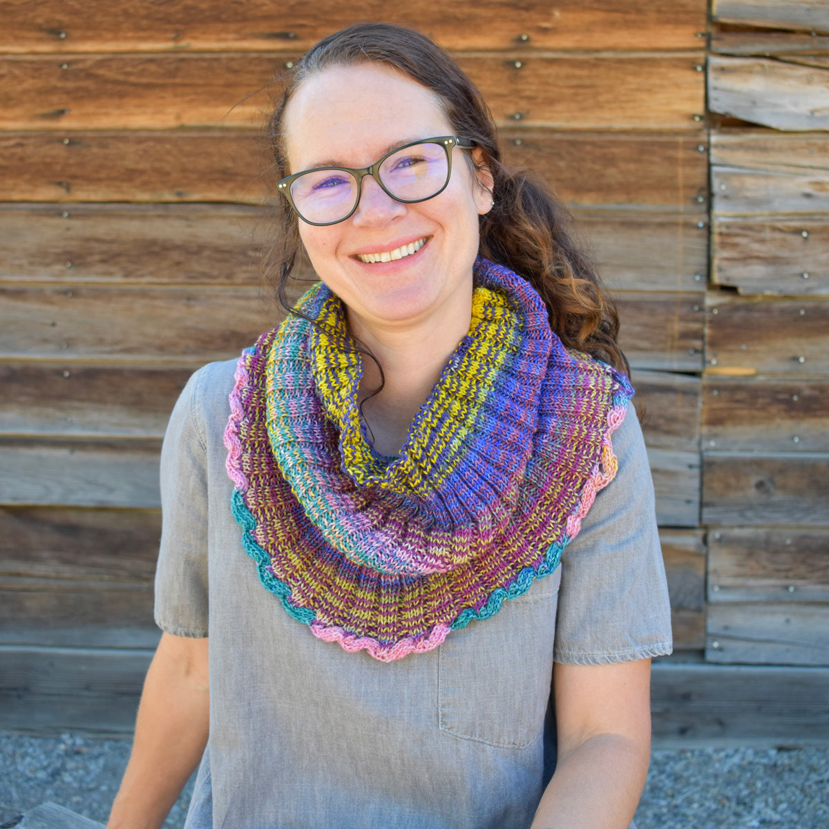 Urth Yarns Emirgan Park Cowl - Main Image 4