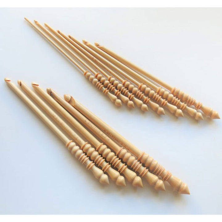 Brittany Birch Victorian Crochet Hook - 7.0mm - Zoom Image
