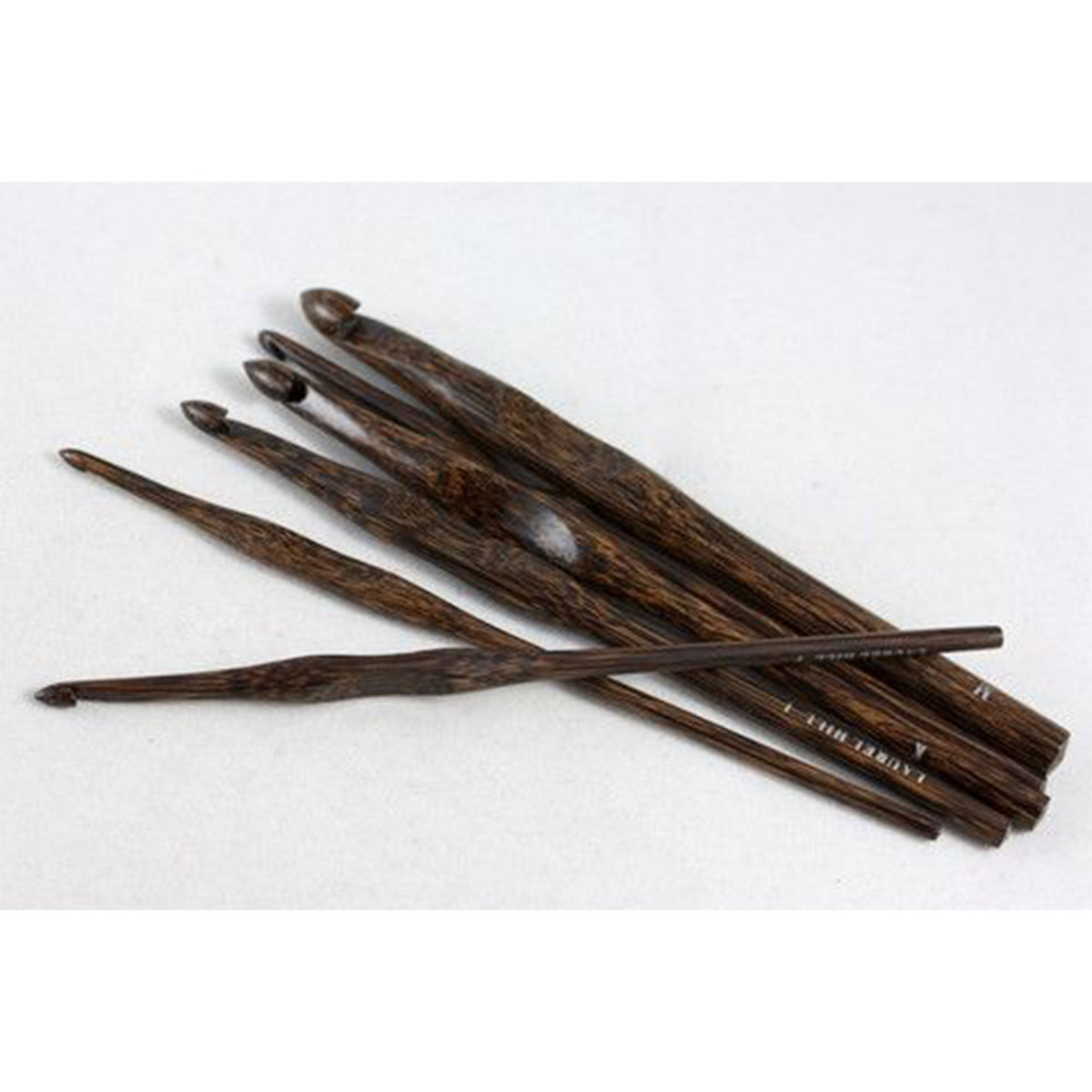 Bryspun Palmwood Crochet Hook - US D - Zoom Image