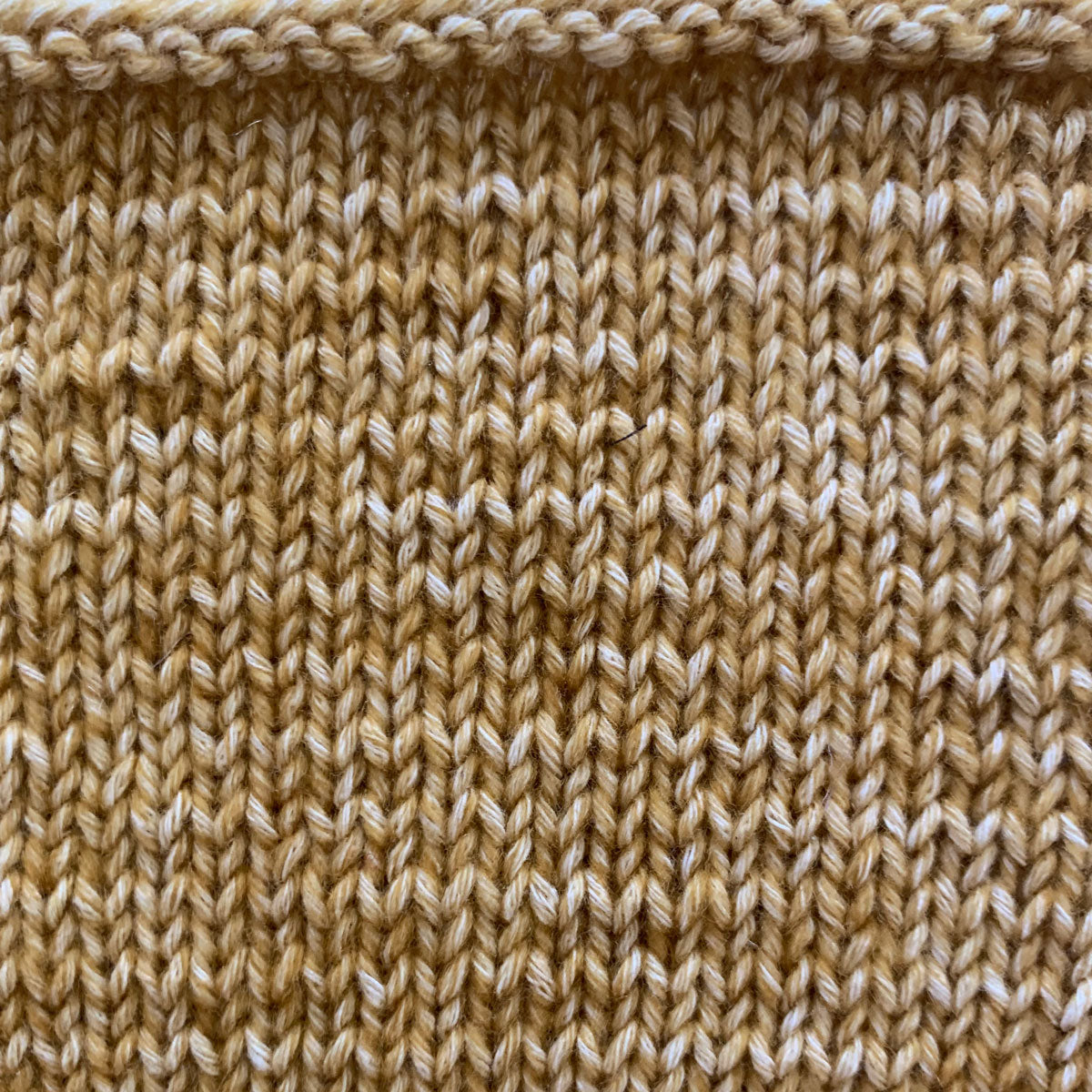 Scheepjes Stone Washed Yarn - 827 Peridot - Extra Image