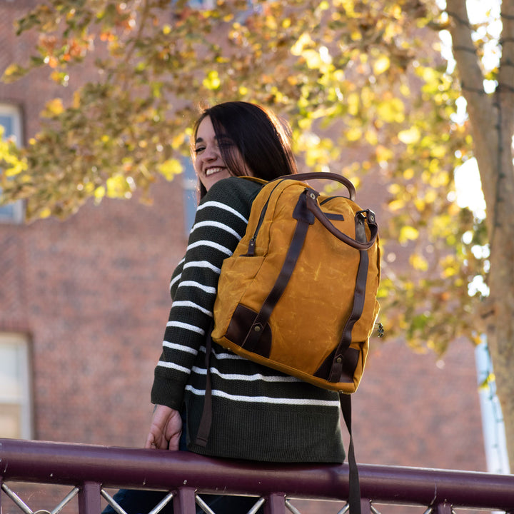 della Q Maker's Canvas Backpack - Olive - Extra Image