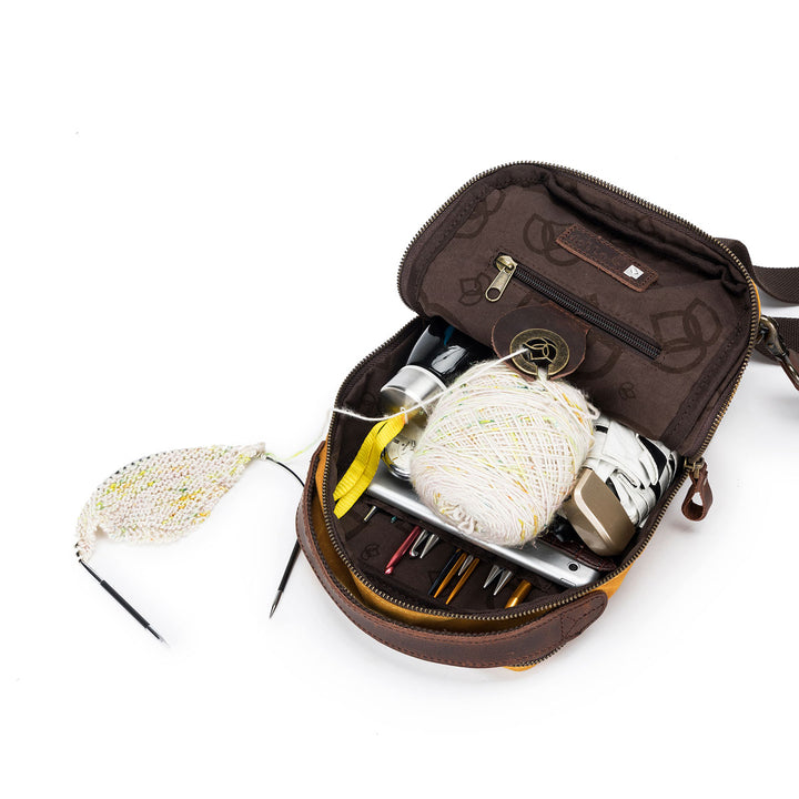 della Q Maker's Mini Messenger - Olive - Extra Image