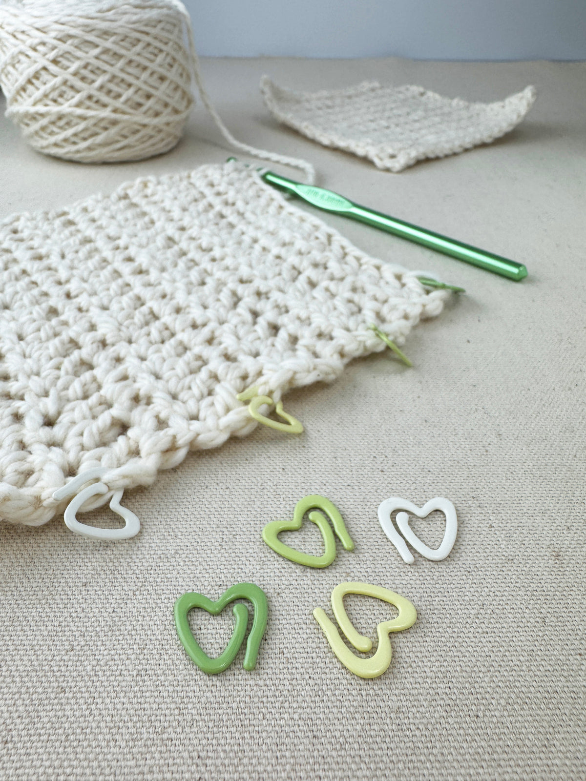 Allstitch Studio Removeable Stitch Markers - Green Hearts

