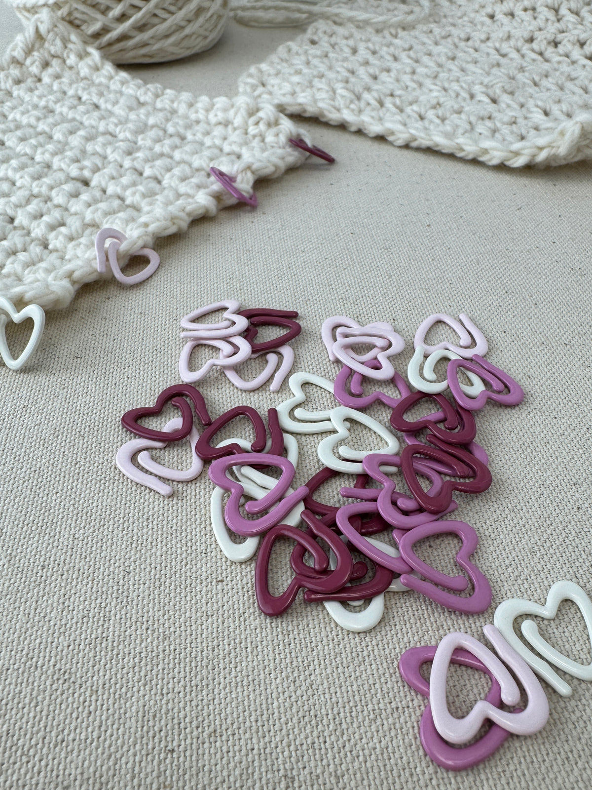 Allstitch Studio Removeable Stitch Markers - Pink Hearts
